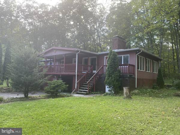 38 PINE TER, Nesquehoning, PA 18240