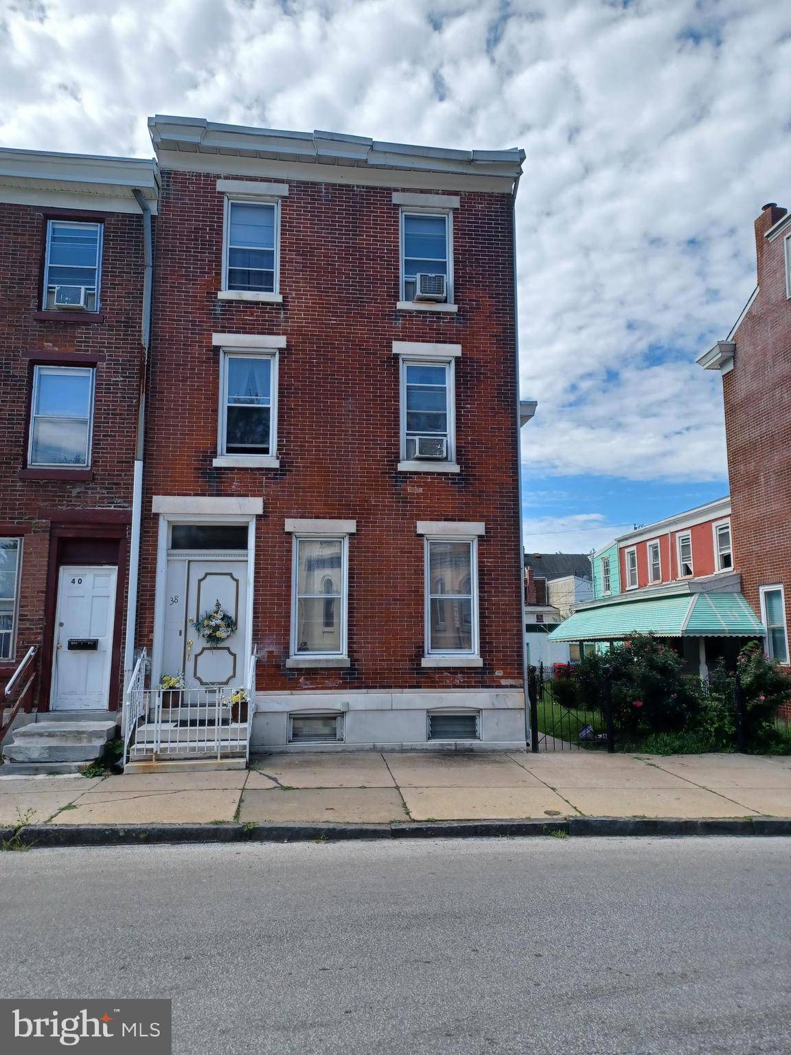 Norristown, PA 19401,38 E ELM ST