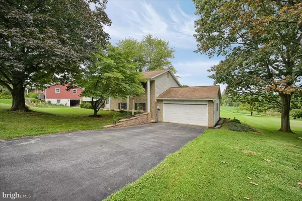 Elizabethtown, PA 17022,2237 ASHWOOD LN