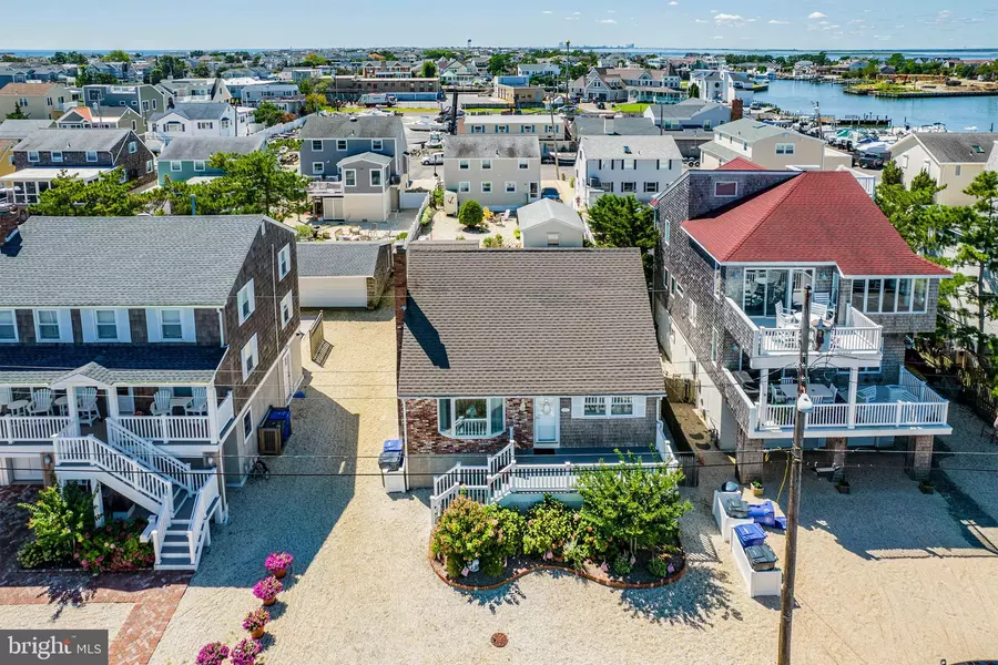 424 IROQUOIS AVE, Beach Haven, NJ 08008