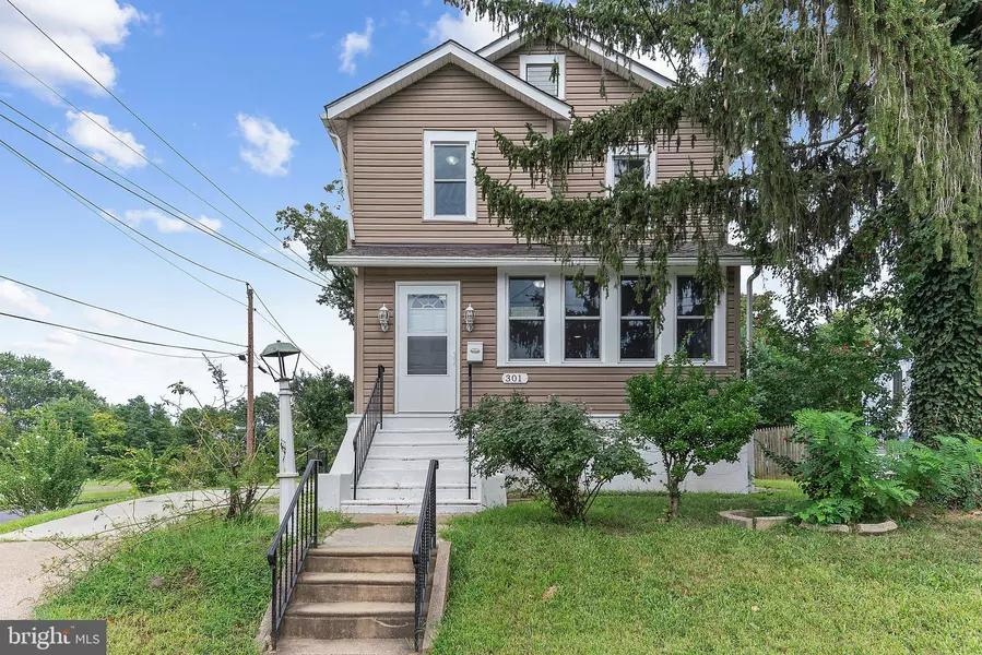 301 SLOAN AVE, Oaklyn, NJ 08107