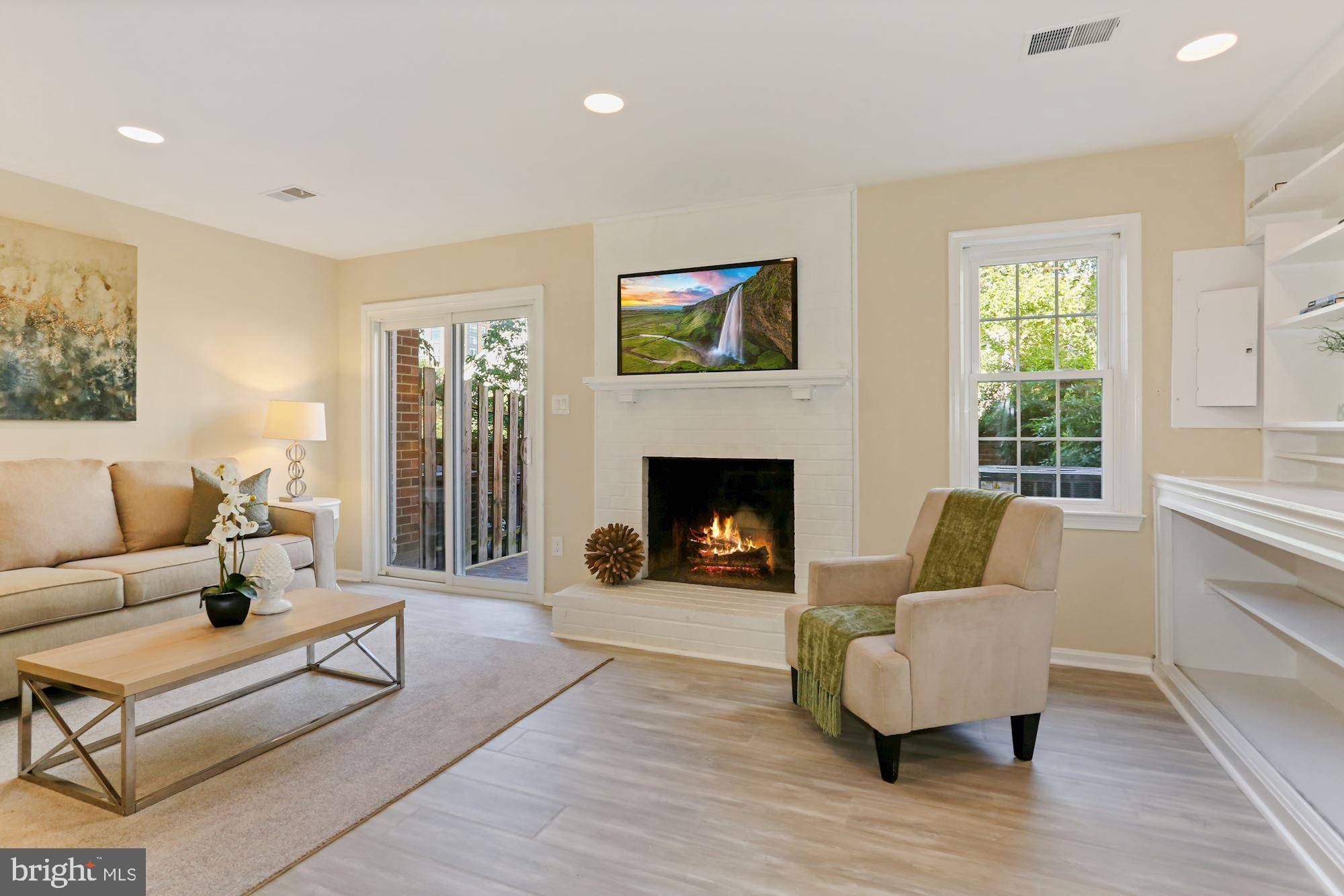 Arlington, VA 22201,1108 N VERMONT ST
