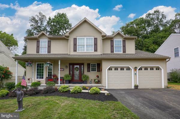 207 WOODBRIDGE LN, Douglassville, PA 19518