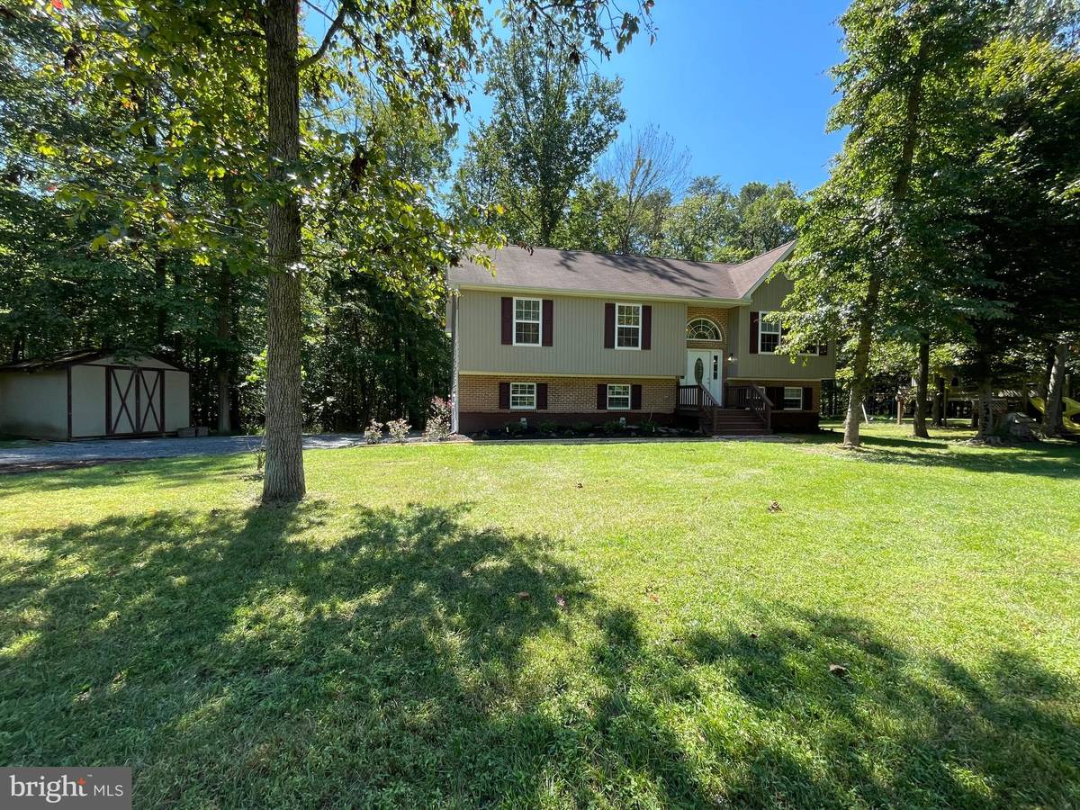 Bluemont, VA 20135,647 HEMLOCK LN