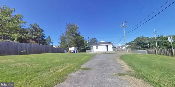 Falls Church, VA 22041,3720 LACY BLVD