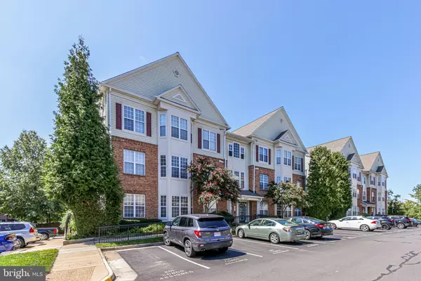 Alexandria, VA 22312,6491 CHEYENNE DR #103