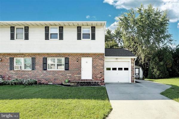 31 ONEILL AVE, Hanover, PA 17331