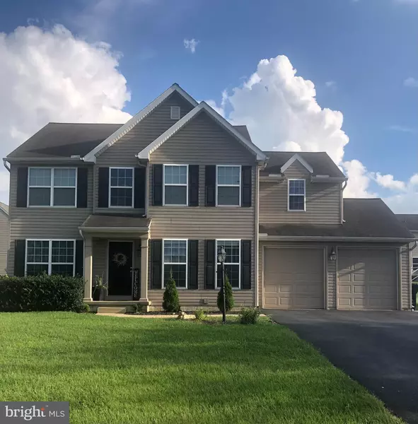 404 FARMVIEW DR, Leola, PA 17540