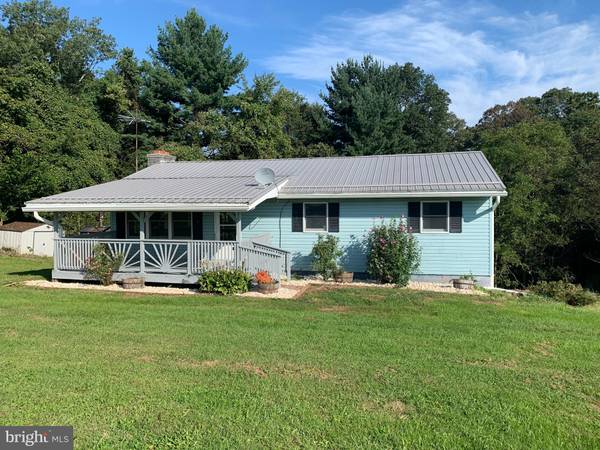 3767 BREEZY POINT RD, Mcconnellsburg, PA 17233