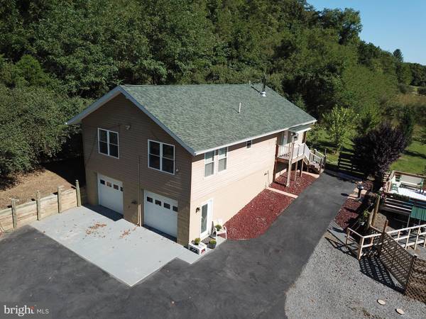 423 MIDDLE RIDGE RD, Romney, WV 26757