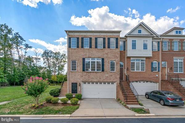 24957 BANNOCKBURN TER, Chantilly, VA 20152