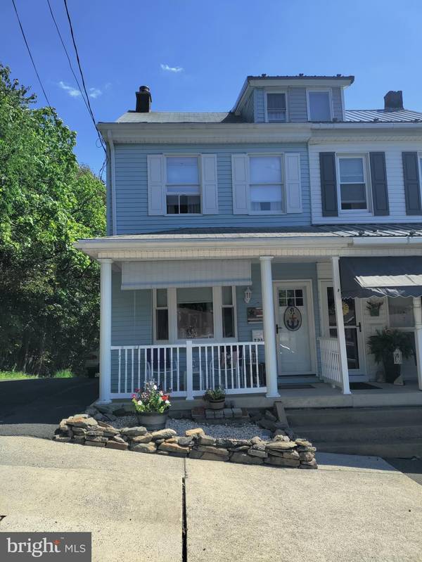 725 N 2ND ST, Minersville, PA 17954