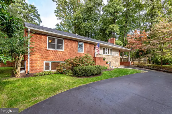 Falls Church, VA 22044,6326 WATERWAY DR