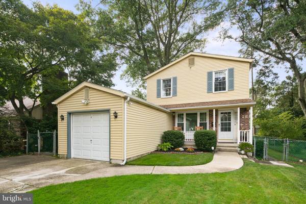 28 HARDING AVE, Cherry Hill, NJ 08002