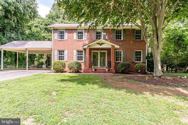 11708 WAPLES MILL RD, Oakton, VA 22124