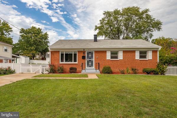 2114 CULPEPER DR, Woodbridge, VA 22191