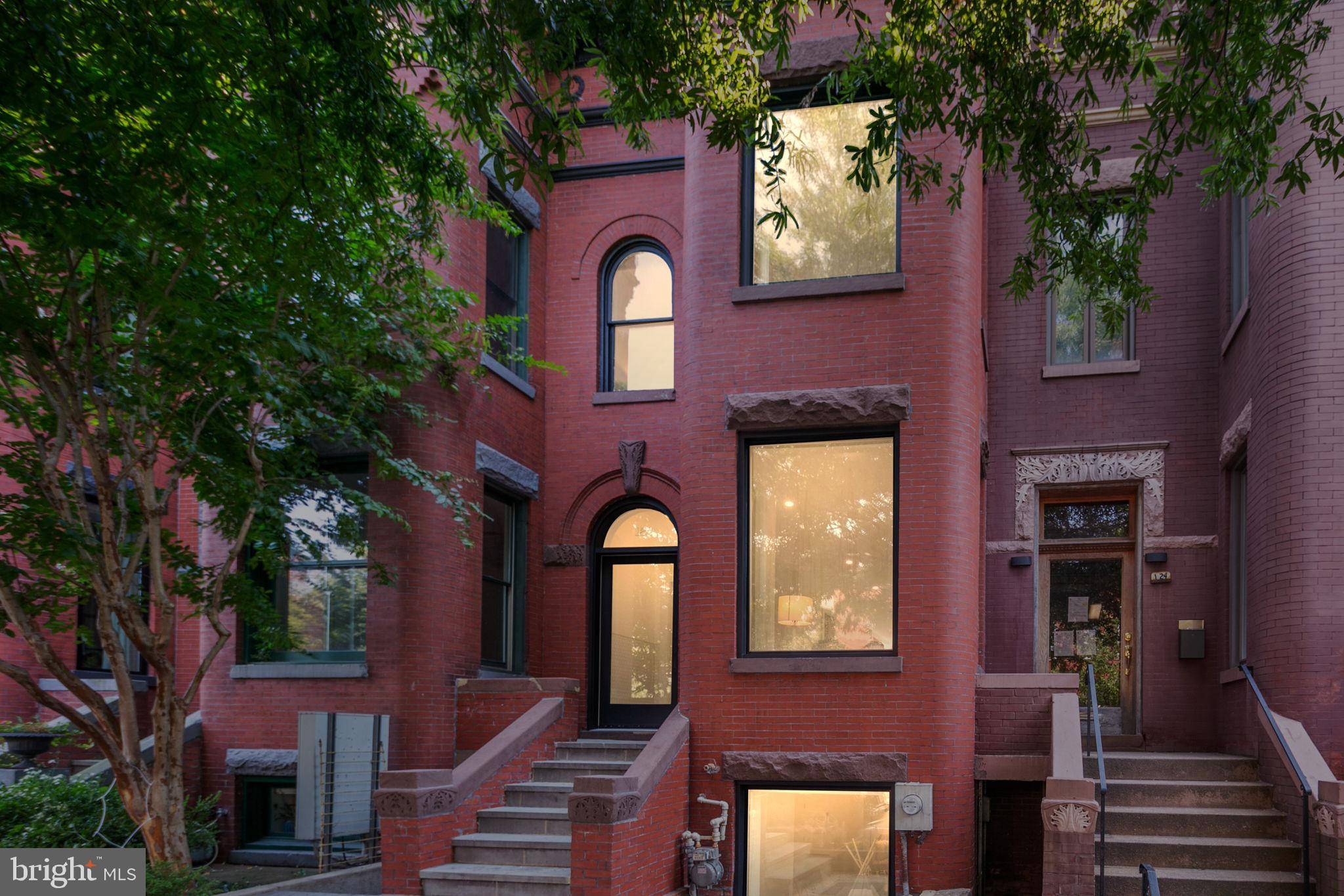 122 SEATON PL NW, Washington, DC 20001