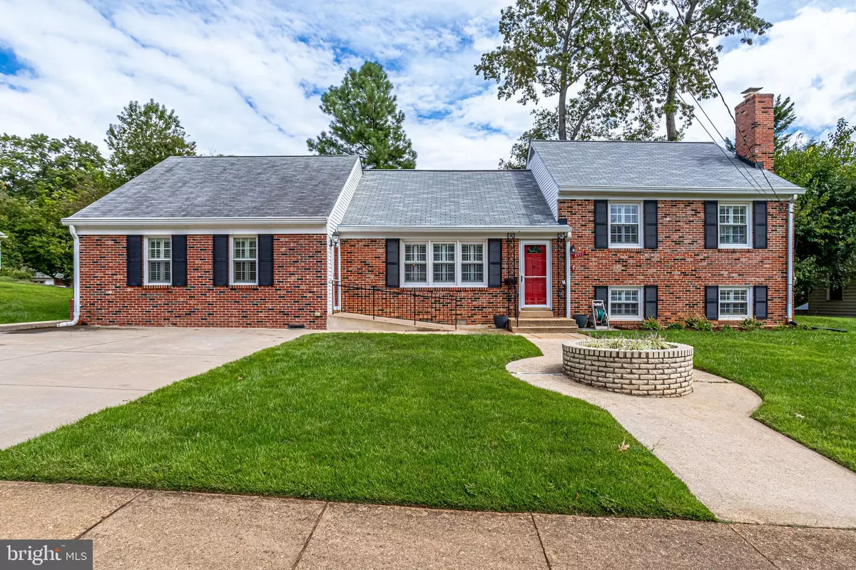 Annandale, VA 22003,4505 MULLEN LN