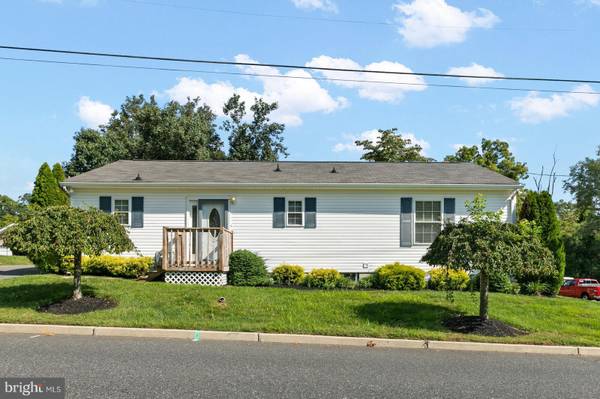 1700 OLYMPUS AVE, Blackwood, NJ 08012