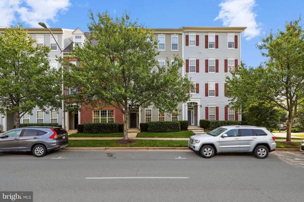 680 ORCHARD RIDGE DR #100, Gaithersburg, MD 20878