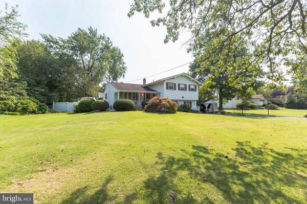 50 WEDGEWOOD DR, Cinnaminson, NJ 08077