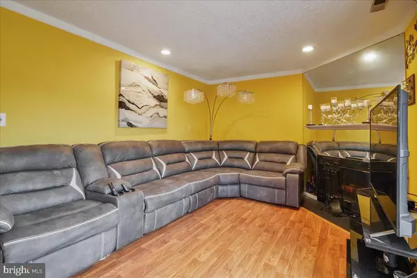 Kendall Park, NJ 08824,13 RACHEL CT