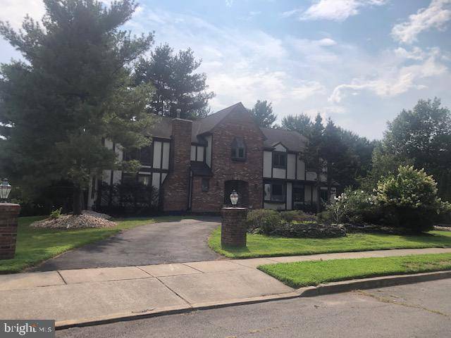 Trenton, NJ 08628,27 RONIT DR