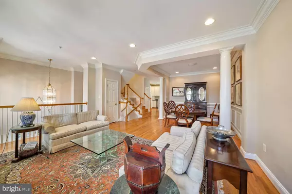 Mclean, VA 22101,1304 BAKER CREST CT