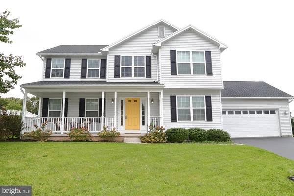 1470 SURREY RUN CT, York, PA 17408