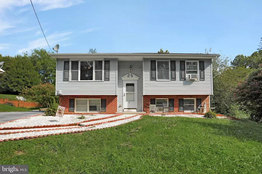 207 E F ST, Brunswick, MD 21716