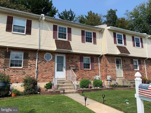 55 COLONIAL CIR, Aston, PA 19014