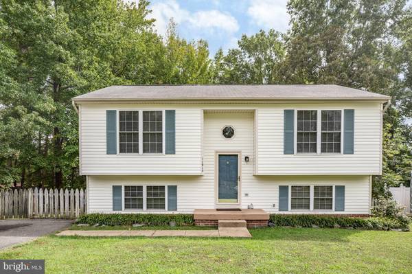 11913 HUNTING RIDGE DR, Fredericksburg, VA 22407