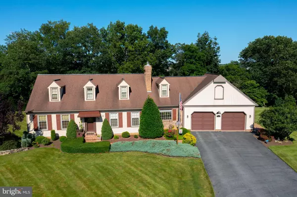 6 BRIAR CREST MNR, Lititz, PA 17543