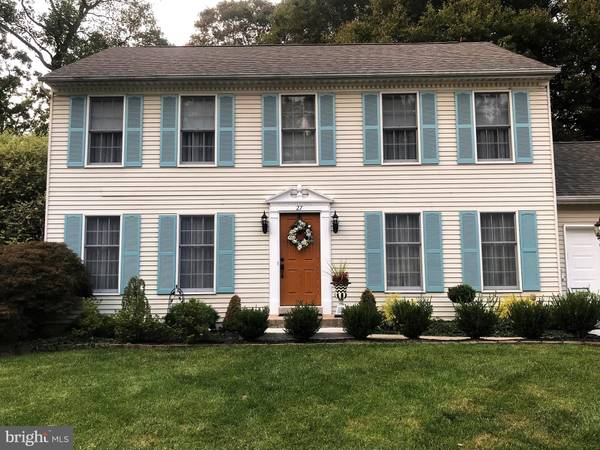 27 GLOUCESTER CT, Newark, DE 19702