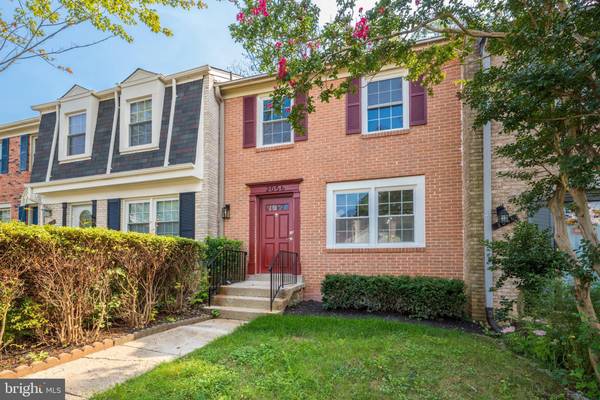 2056 MAYFLOWER DR, Woodbridge, VA 22192