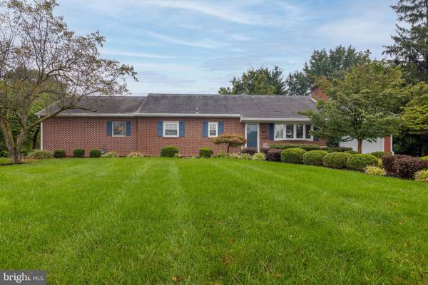 250 ORCHARD CIR, Greencastle, PA 17225