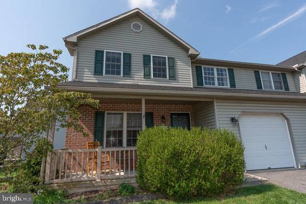 247 HICKORY DR, Fleetwood, PA 19522