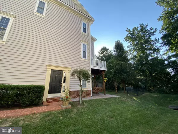 Lorton, VA 22079,9648 POTTERS HILL CIR