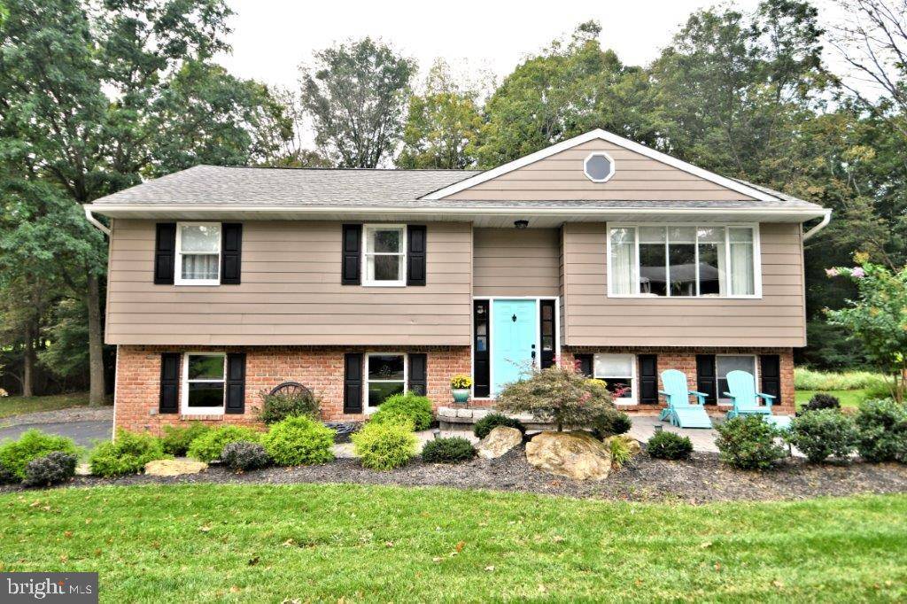 Douglassville, PA 19518,212 LILAC LN