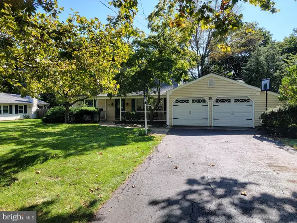 15 EVERGREEN RD, Somerset, NJ 08873