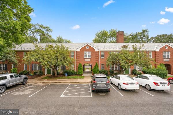 3311 COMMONWEALTH AVE #F, Alexandria, VA 22305