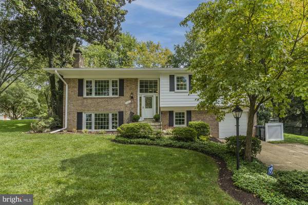 2557 OAK VALLEY DR, Vienna, VA 22181