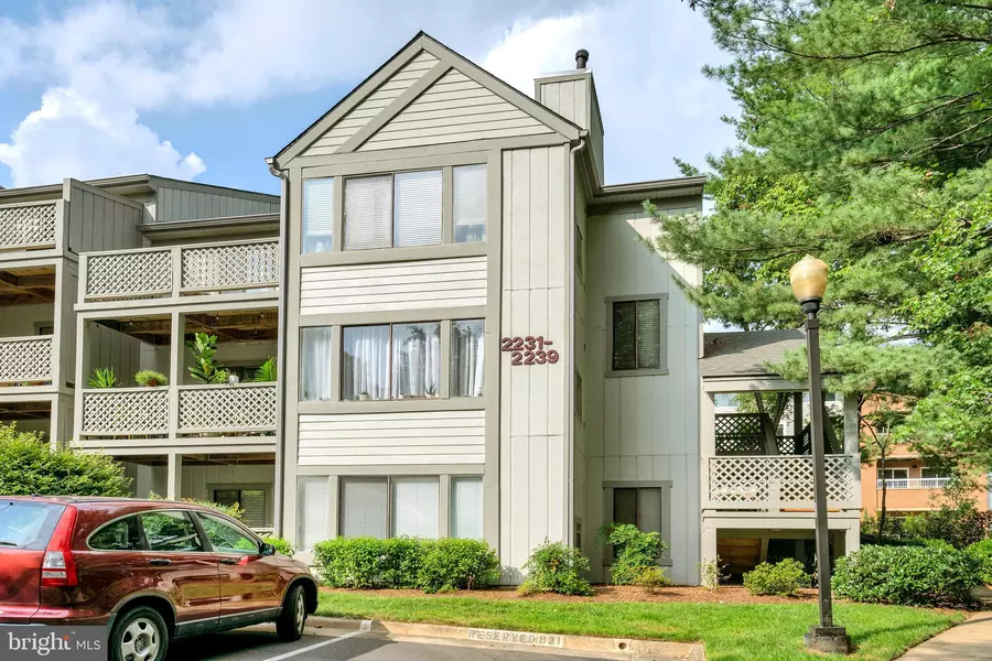 2239 HUNTERS RUN DR #2239, Reston, VA 20191