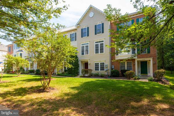 4350 THOMAS BRIGADE LN, Fairfax, VA 22033