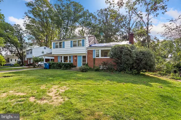 Mclean, VA 22101,6907 BLUE STAR