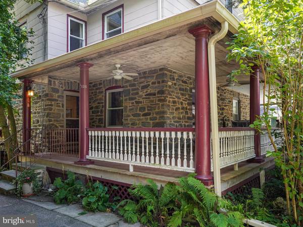 128 WOODSIDE AVE, Narberth, PA 19072