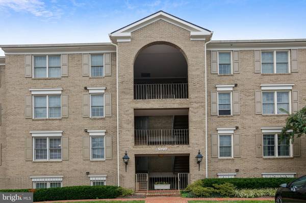 5707 BREWER HOUSE CIR #102, North Bethesda, MD 20852