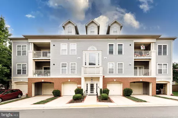 11315 WESTBROOK MILL LN #302, Fairfax, VA 22030