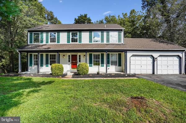 5713 ROCKY RUN DR, Centreville, VA 20120