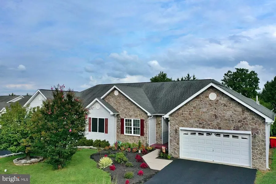 48 PETER RABBIT DR, Ranson, WV 25438